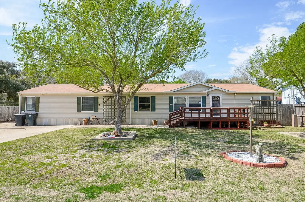 5440 W 7th Street Sheridan TX 77475