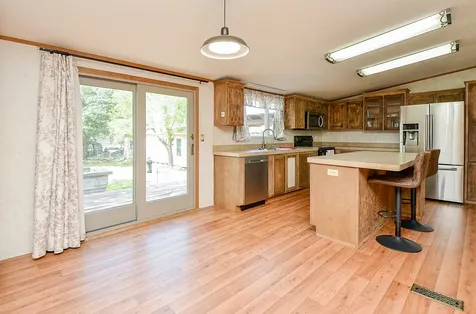 5440 W 7th Street Sheridan TX 77475