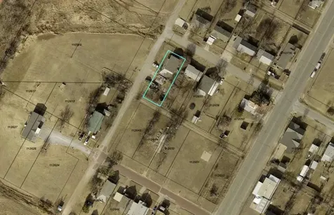610 W Garrison Avenue Electra TX 76360