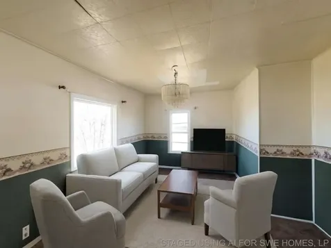 610 W Garrison Avenue Electra TX 76360