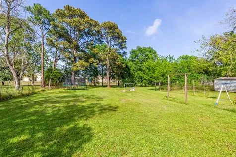 3748 Grant Avenue Groves TX 77619