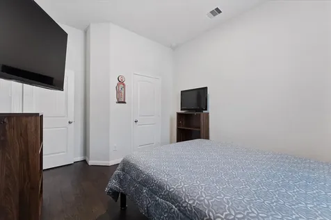 1585 Road 5102 Cleveland TX 77327
