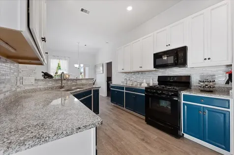 1585 Road 5102 Cleveland TX 77327