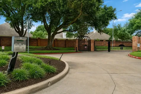6418 Parkriver Crossing Sugar Land TX 77479