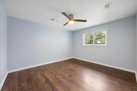 427 Biscayne Boulevard El Lago TX 77586