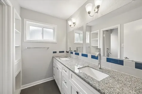 427 Biscayne Boulevard El Lago TX 77586