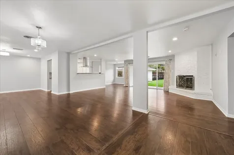427 Biscayne Boulevard El Lago TX 77586