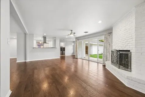 427 Biscayne Boulevard El Lago TX 77586