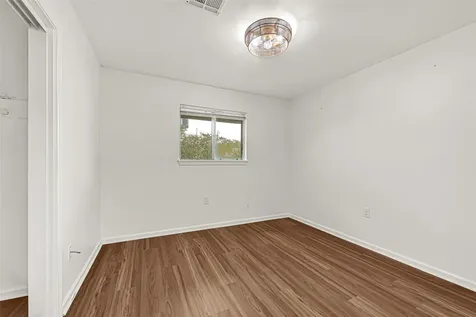 2515 Baycrest Drive Houston TX 77058