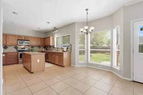 322 Welford Lane Highlands TX 77562