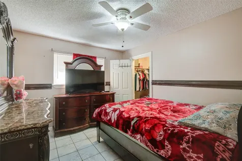 806 Coolwood Drive Houston TX 77013