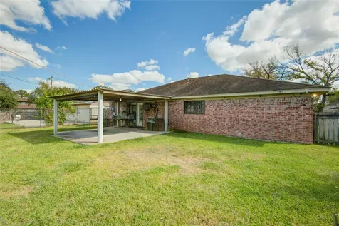 806 Coolwood Drive Houston TX 77013