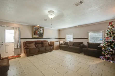 806 Coolwood Drive Houston TX 77013