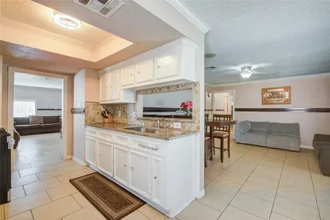 806 Coolwood Drive Houston TX 77013