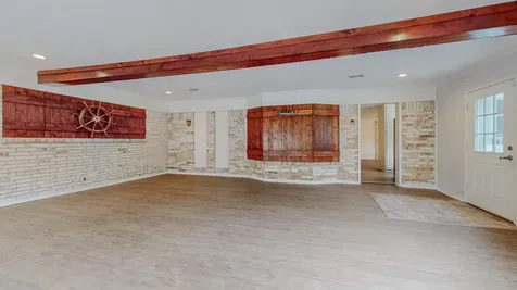 1700 N 30th Street Nederland TX 77627