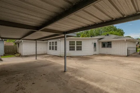 1700 N 30th Street Nederland TX 77627