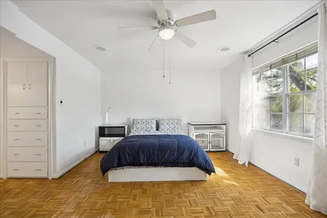 2600 Bellefontaine Street C22 Houston TX 77025