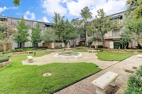 2600 Bellefontaine Street C22 Houston TX 77025