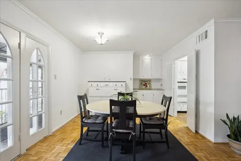 2600 Bellefontaine Street C22 Houston TX 77025