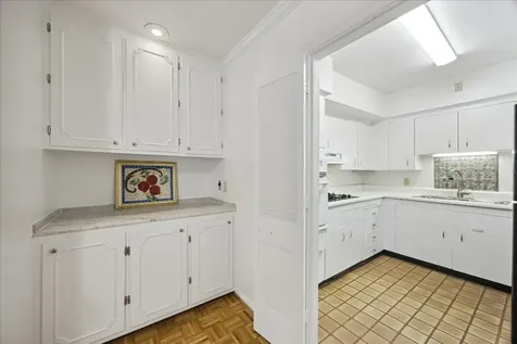 2600 Bellefontaine Street C22 Houston TX 77025