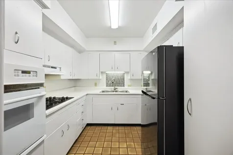 2600 Bellefontaine Street C22 Houston TX 77025