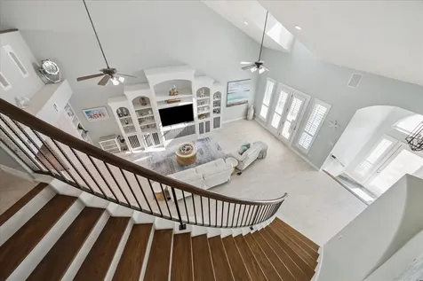 241 Tamana Drive Tiki Island TX 77554