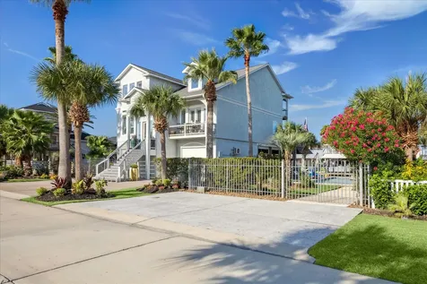 241 Tamana Drive Tiki Island TX 77554