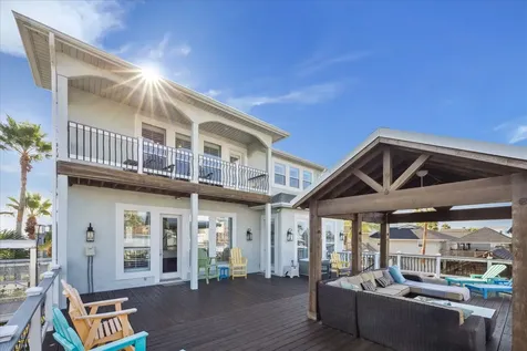 241 Tamana Drive Tiki Island TX 77554