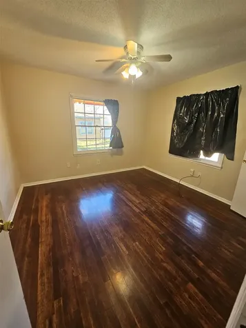 504 W Burleson Street Wharton TX 77488