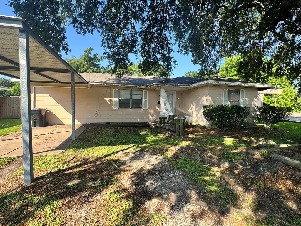 3639 5th Avenue Port Arthur TX 77642