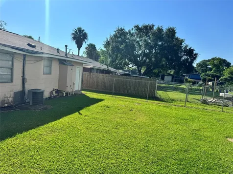 3639 5th Avenue Port Arthur TX 77642