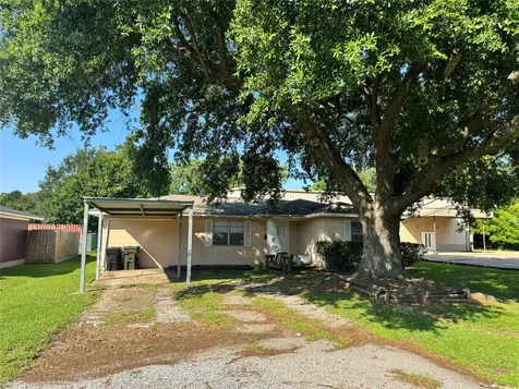 3639 5th Avenue Port Arthur TX 77642