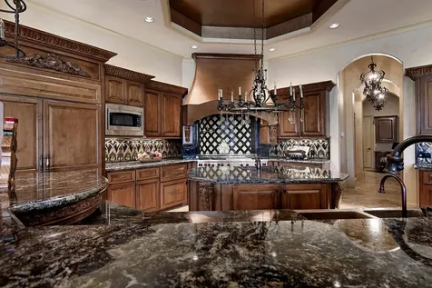 19 Hepplewhite Way The Woodlands TX 77382