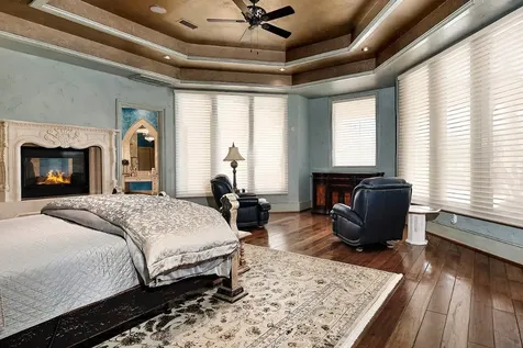 19 Hepplewhite Way The Woodlands TX 77382