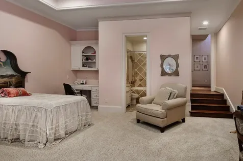 19 Hepplewhite Way The Woodlands TX 77382