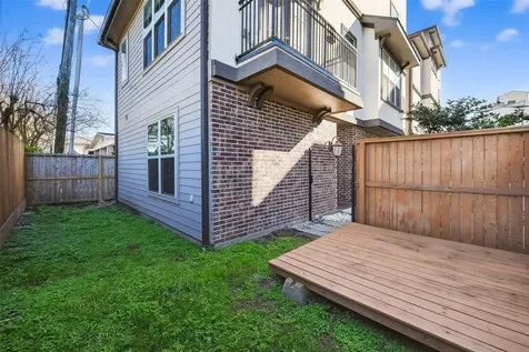 1621 Rosewood Street Houston TX 77004