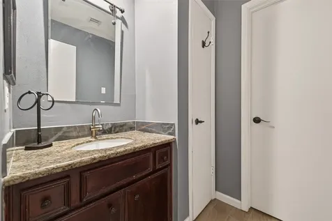 11331 Oakcenter Drive Houston TX 77072