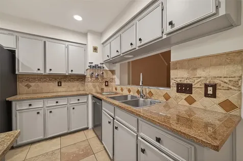 11331 Oakcenter Drive Houston TX 77072