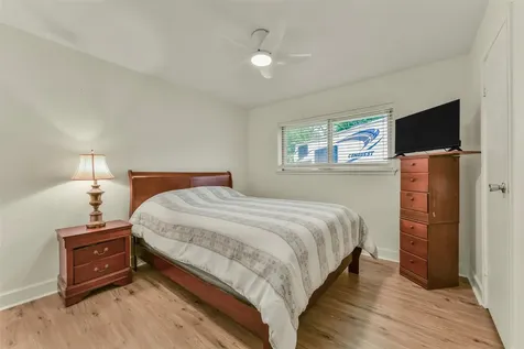5705 Woodville Lane Pearland TX 77584