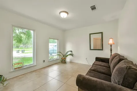 5705 Woodville Lane Pearland TX 77584
