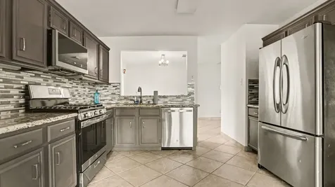 718 Fairfield Avenue La Porte TX 77571
