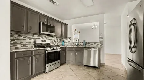 718 Fairfield Avenue La Porte TX 77571