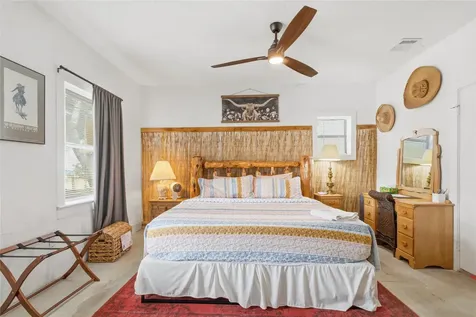 3327 Ursuline Street Galveston TX 77550