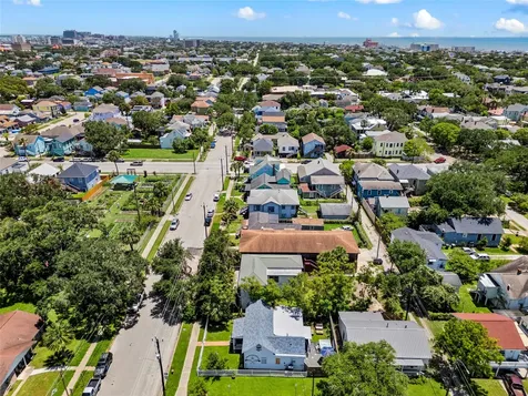 3327 Ursuline Street Galveston TX 77550