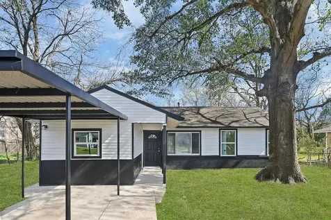7609 Street Lo Road Houston TX 77033