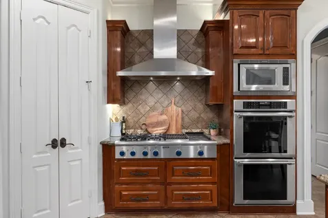 4447 Chateau Creek Way Spring TX 77386
