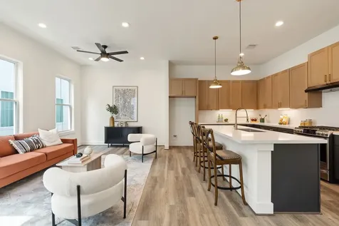 1138 W 16th Street Houston TX 77008