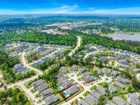 305 Mallory Court Montgomery TX 77316
