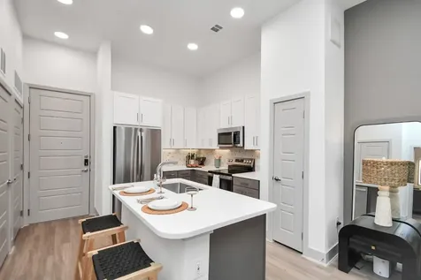 1617 Enid Street 354 Houston TX 77009