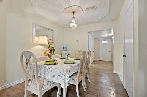 3836 Laura Leigh Drive Friendswood TX 77546